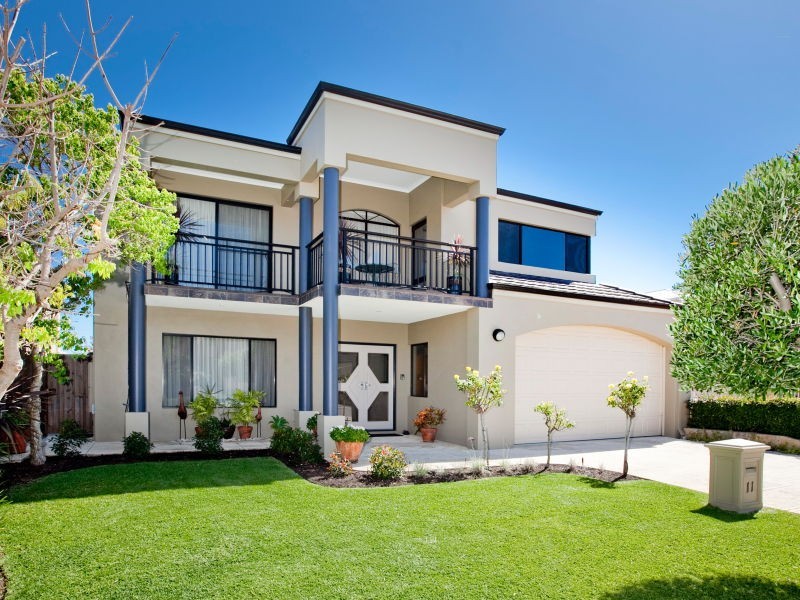 11 McNess Glade, Salter Point WA 6152