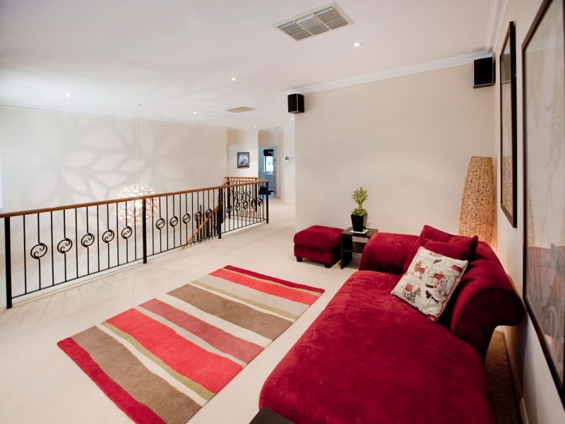 11 McNess Glade, Salter Point WA 6152