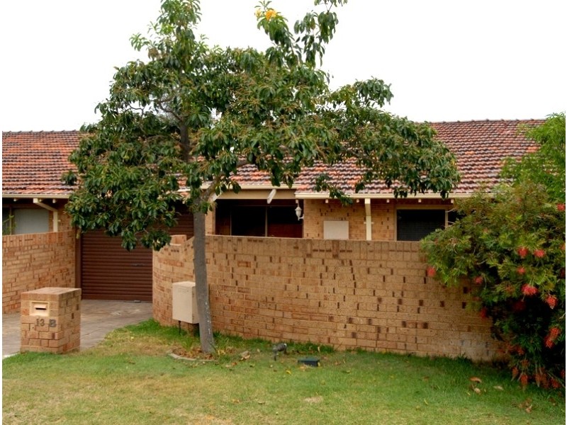 b/13 Lawrence Street, Como WA 6152