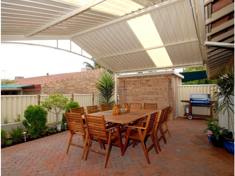 b/13 Lawrence Street, Como WA 6152