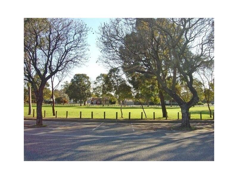 112a Surrey Road, Rivervale WA 6103