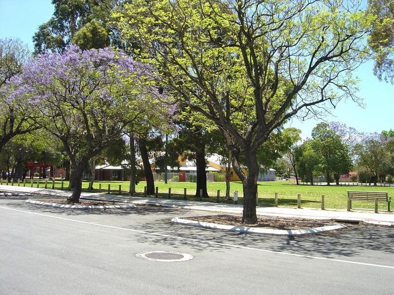 112a Surrey Road, Rivervale WA 6103