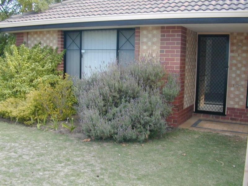 4 Walsh Avenue, Redcliffe WA 6104