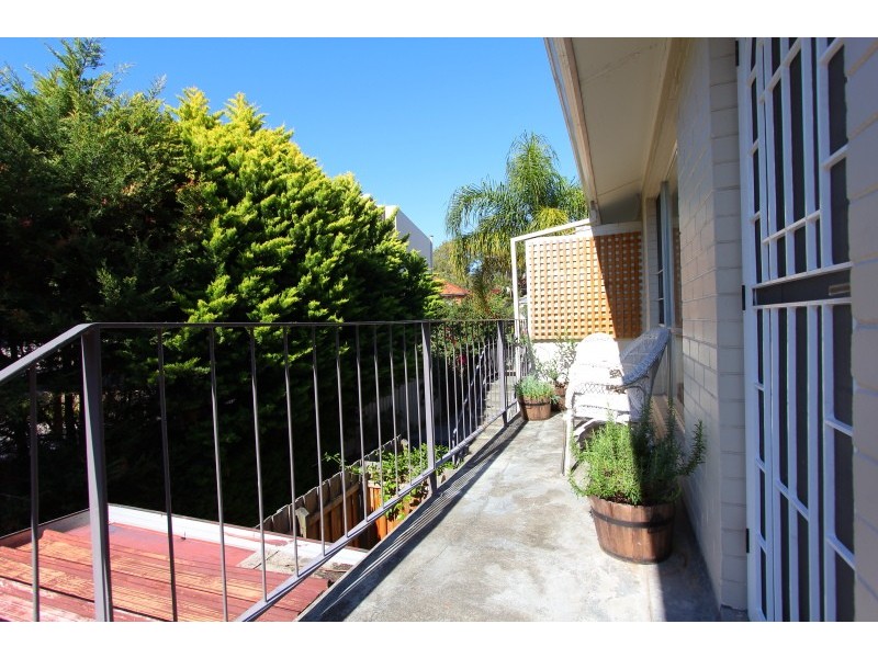 4/151 Fairway, Crawley WA 6009