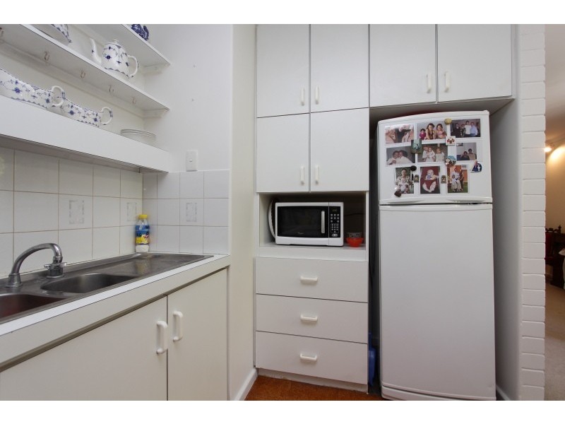 4/151 Fairway, Crawley WA 6009