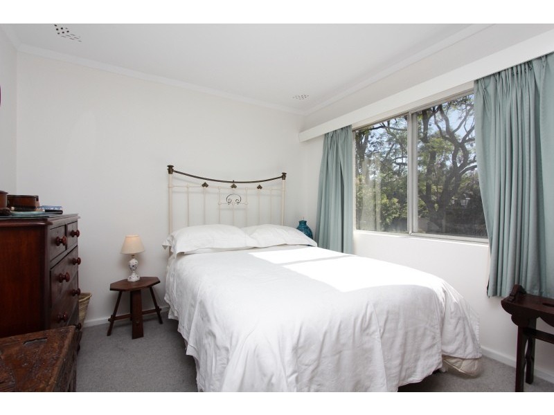 4/151 Fairway, Crawley WA 6009