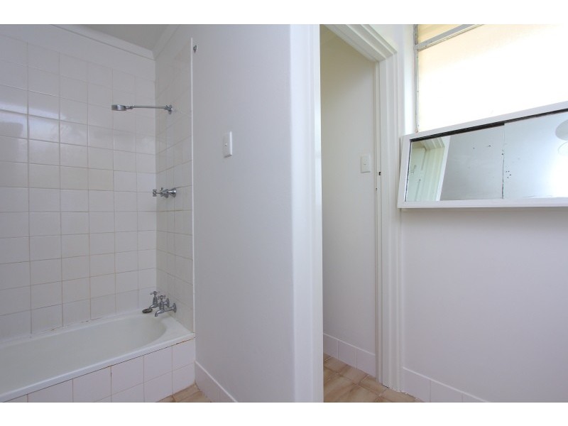 4/151 Fairway, Crawley WA 6009