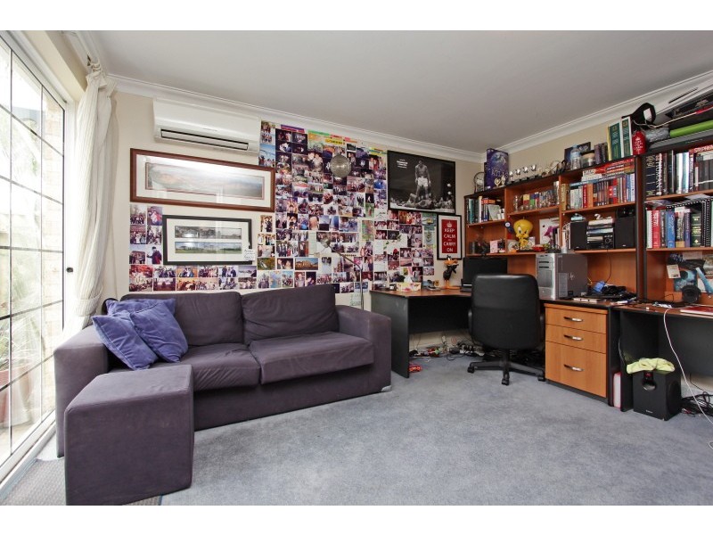 2/3 Hazel Street, Como WA 6152
