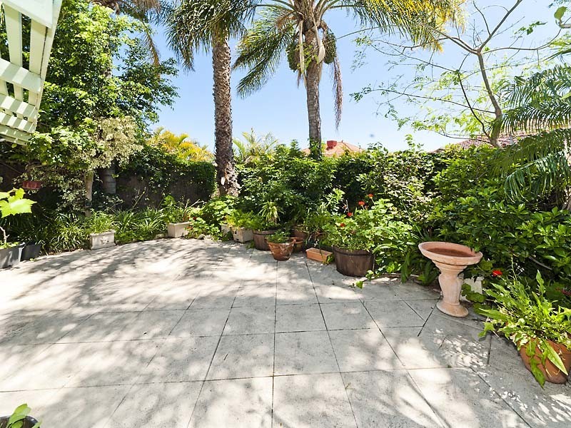 12 Elizabeth Street, South Perth WA 6151