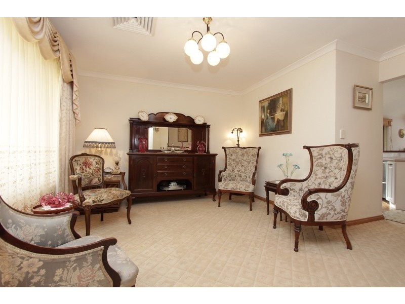 2/71 Henley Street, Manning WA 6152