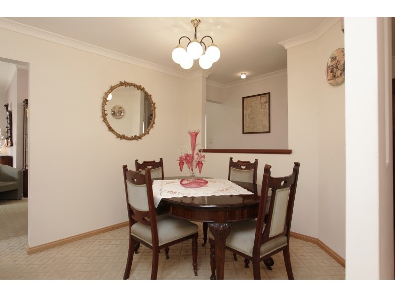 2/71 Henley Street, Manning WA 6152