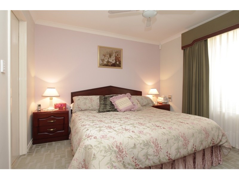 2/71 Henley Street, Manning WA 6152