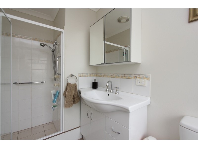 2/71 Henley Street, Manning WA 6152