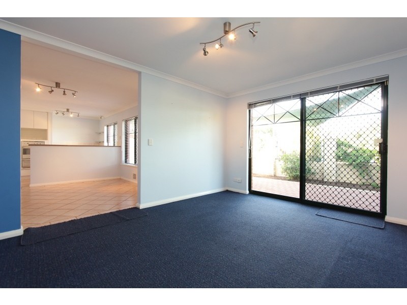 1/67 Upton Street, St James WA 6102