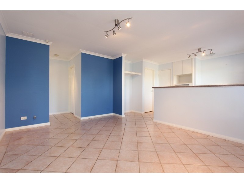 1/67 Upton Street, St James WA 6102
