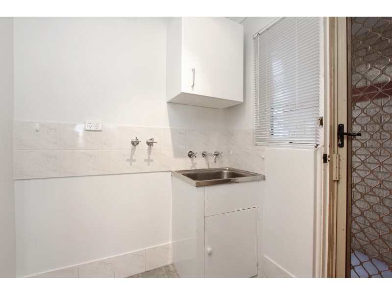 1/67 Upton Street, St James WA 6102