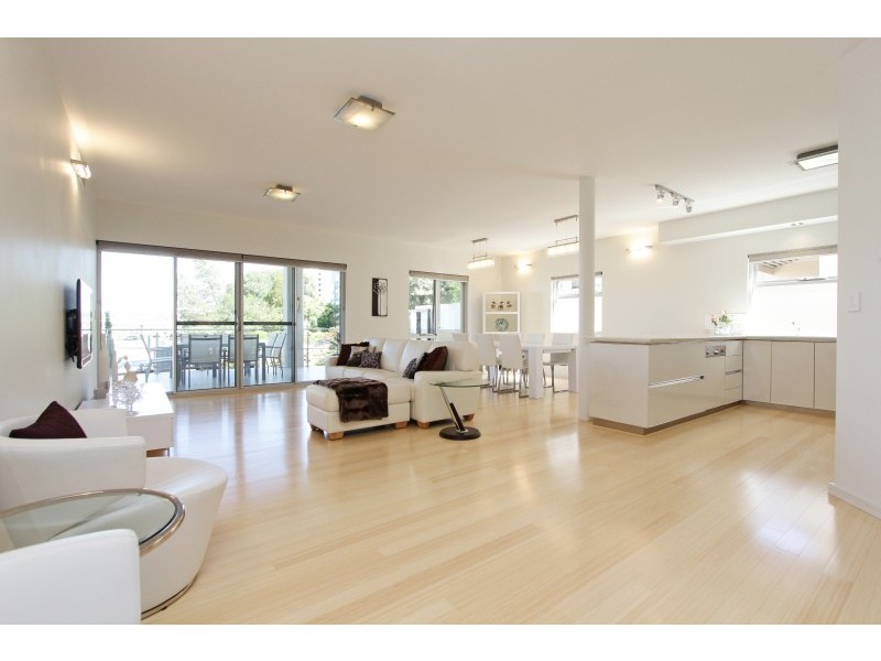 1/6 Parker Street, South Perth WA 6151