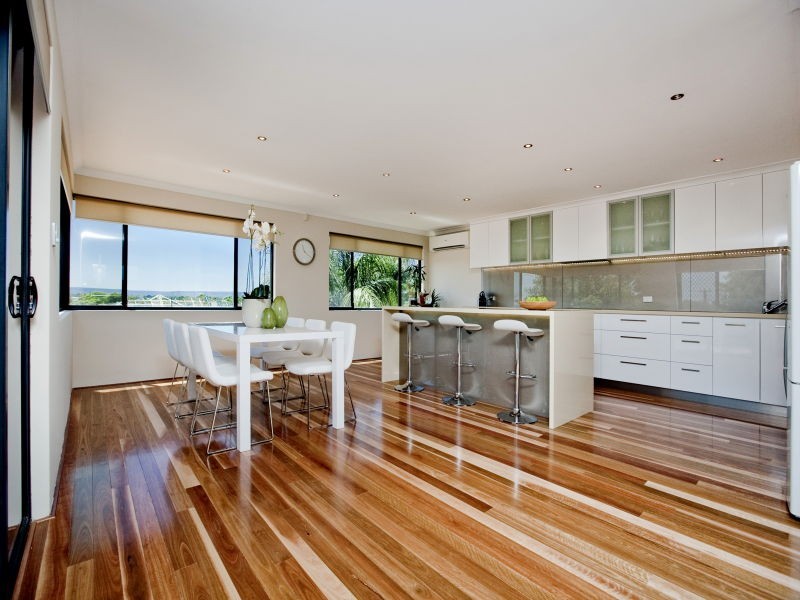 2 Klem Avenue, Salter Point WA 6152