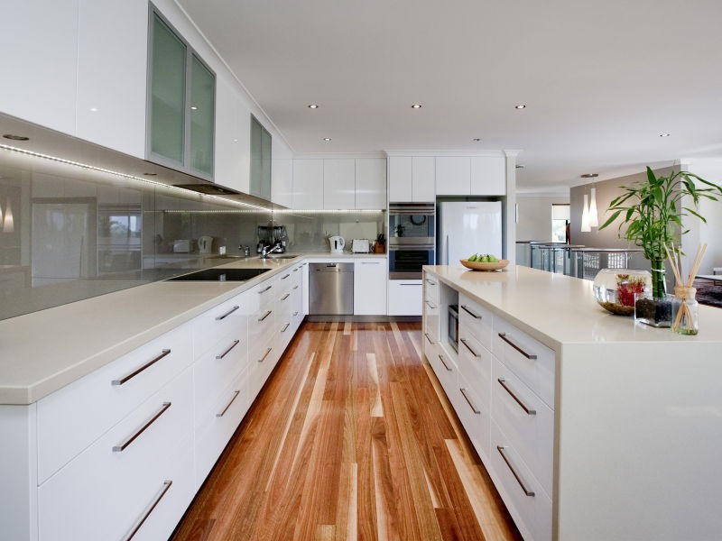 2 Klem Avenue, Salter Point WA 6152