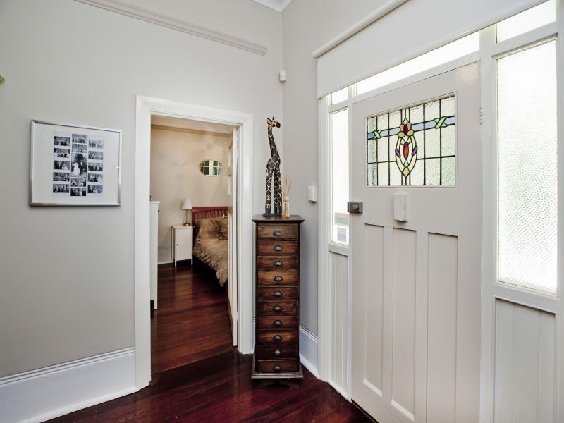 77 McMaster Street, Victoria Park WA 6100