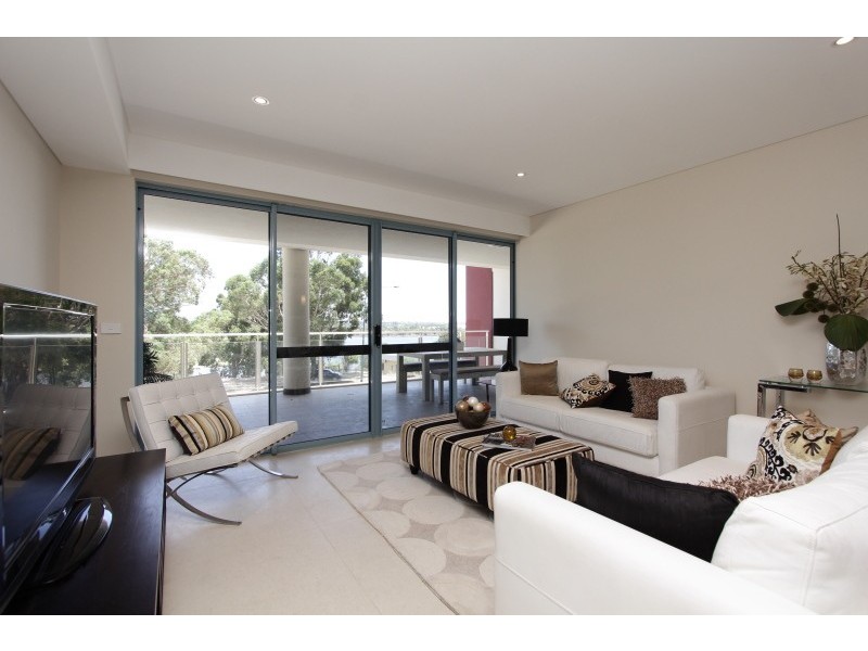 1 Tanunda Drive, Rivervale WA 6103
