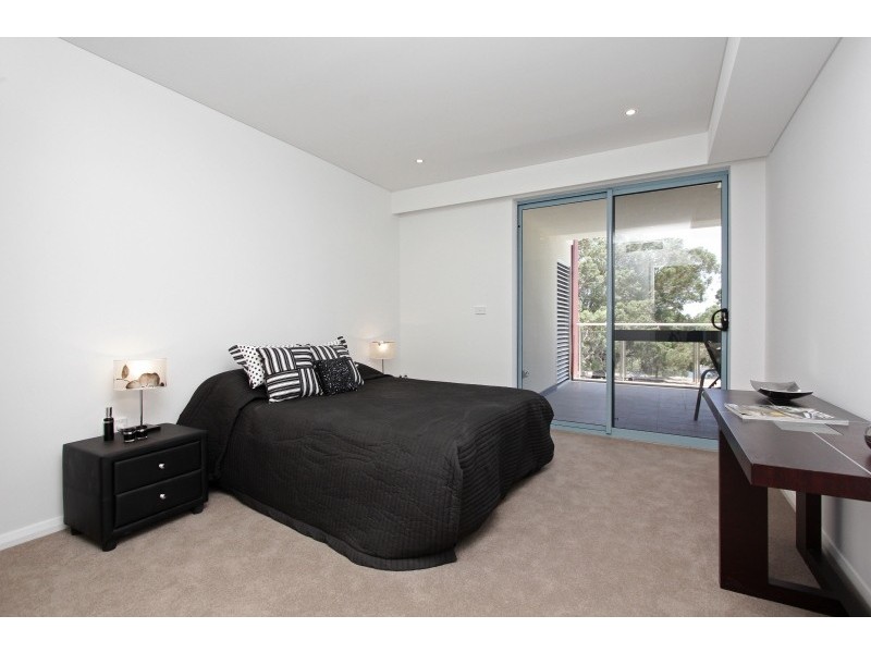 1 Tanunda Drive, Rivervale WA 6103
