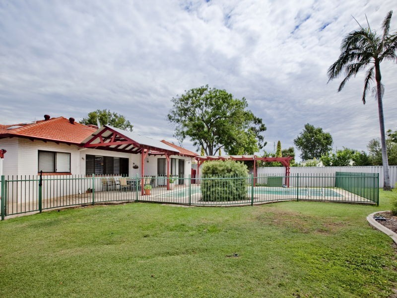 112 Welwyn Avenue, Salter Point WA 6152