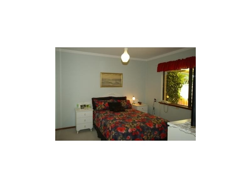 6A Cale Street, Como WA 6152