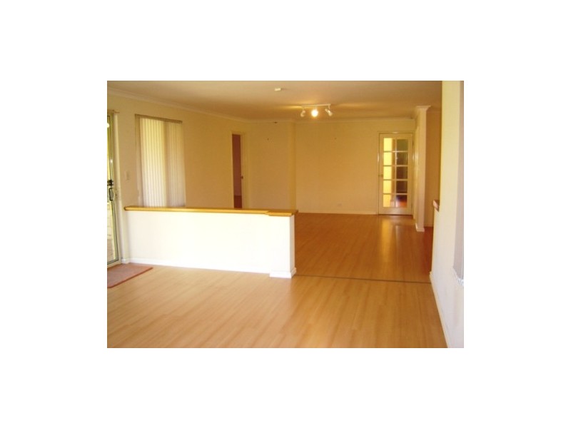 22 Kardan Court, Karawara WA 6152