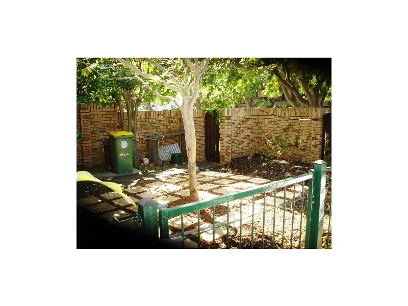 1/3 Strickland Street, South Perth WA 6151