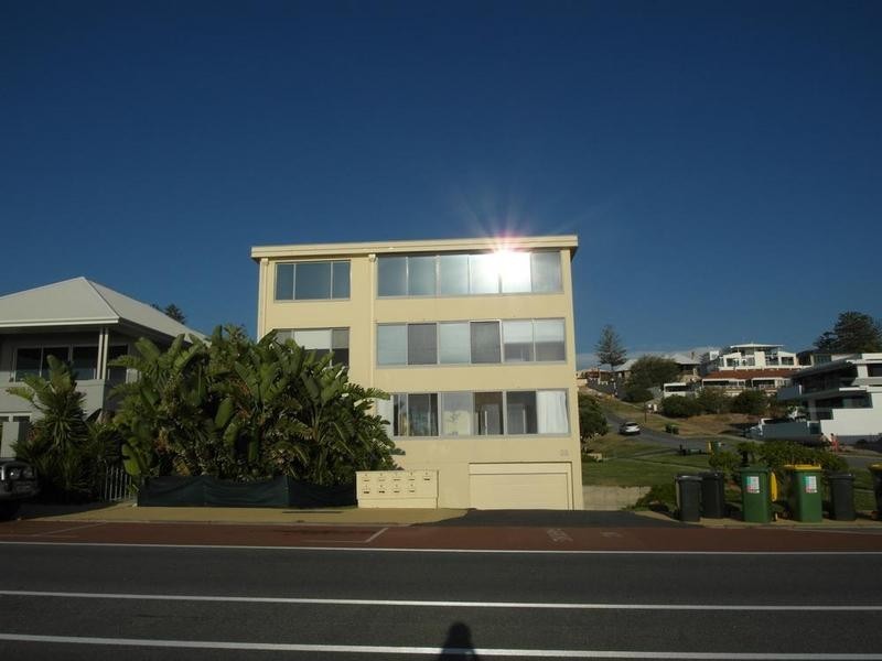 9/58 Marine Parade, Cottesloe WA 6011
