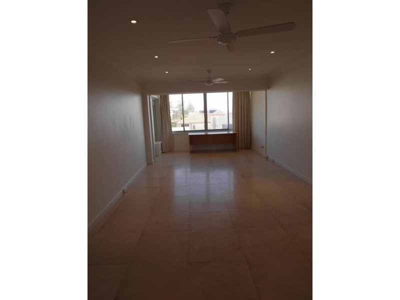 9/58 Marine Parade, Cottesloe WA 6011