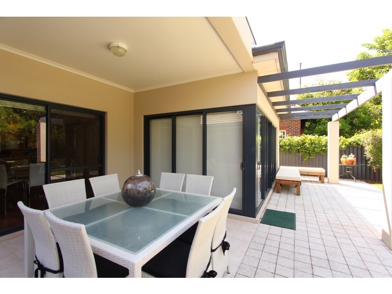 7B Karoo Street, South Perth WA 6151