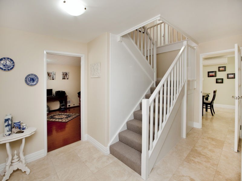 32A Letchworth Centre Avenue, Salter Point WA 6152