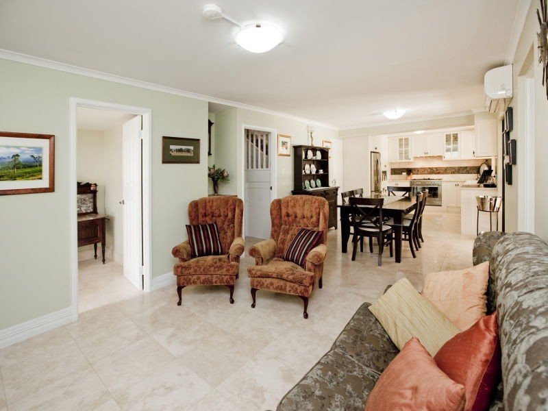 32A Letchworth Centre Avenue, Salter Point WA 6152