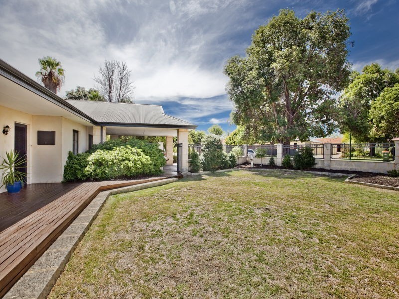 43 Bickley Crescent, Manning WA 6152
