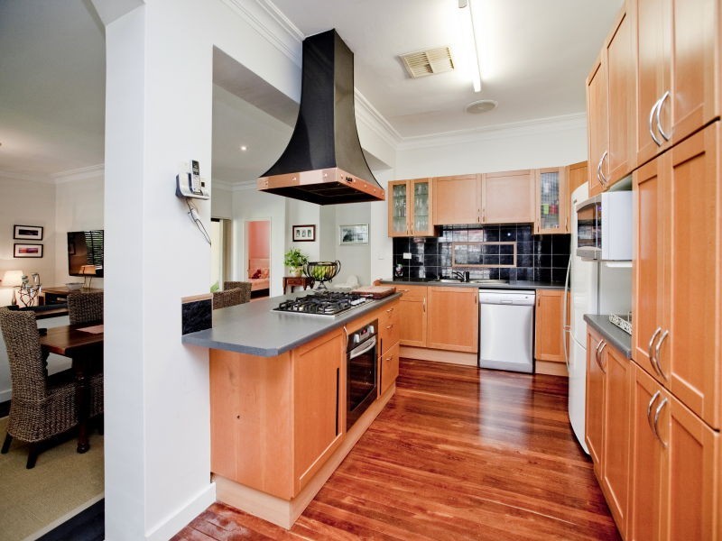 43 Bickley Crescent, Manning WA 6152