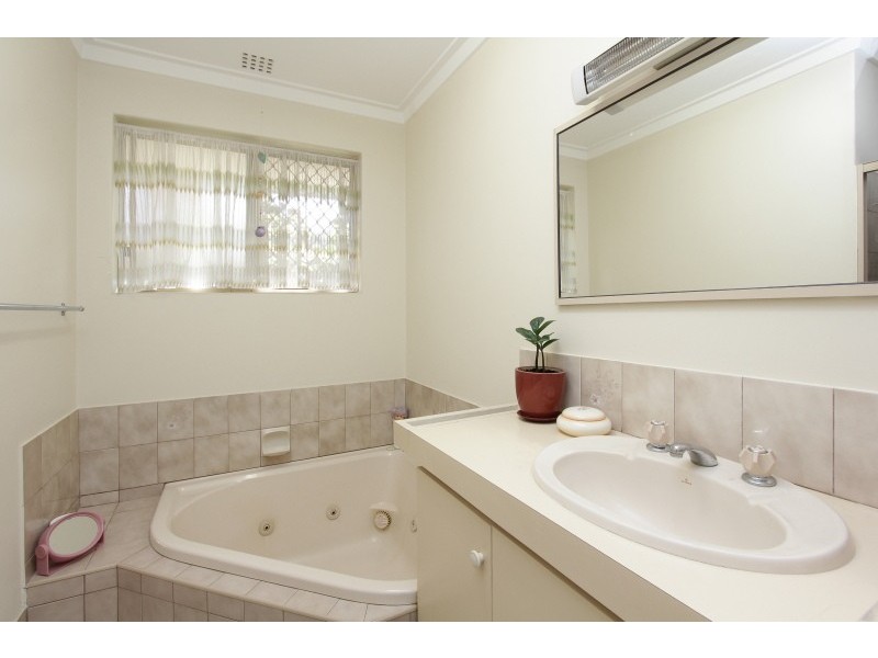 28B Temple Street, Victoria Park WA 6100