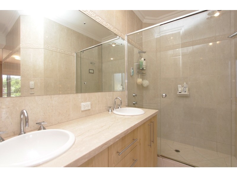 6 Hogg Avenue, Salter Point WA 6152