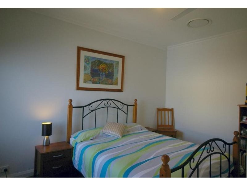 6 Hogg Avenue, Salter Point WA 6152