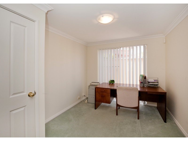 4/15 Renwick Street, South Perth WA 6151