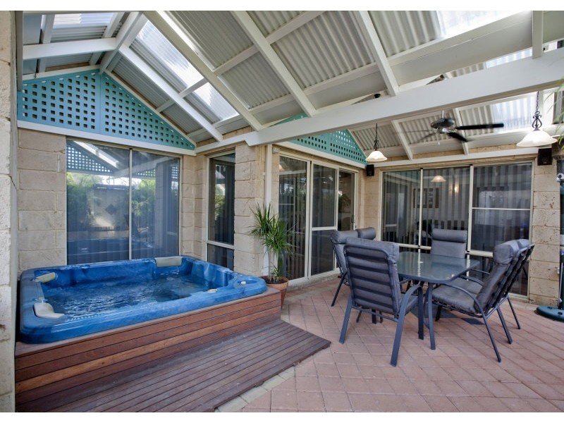 4/15 Renwick Street, South Perth WA 6151