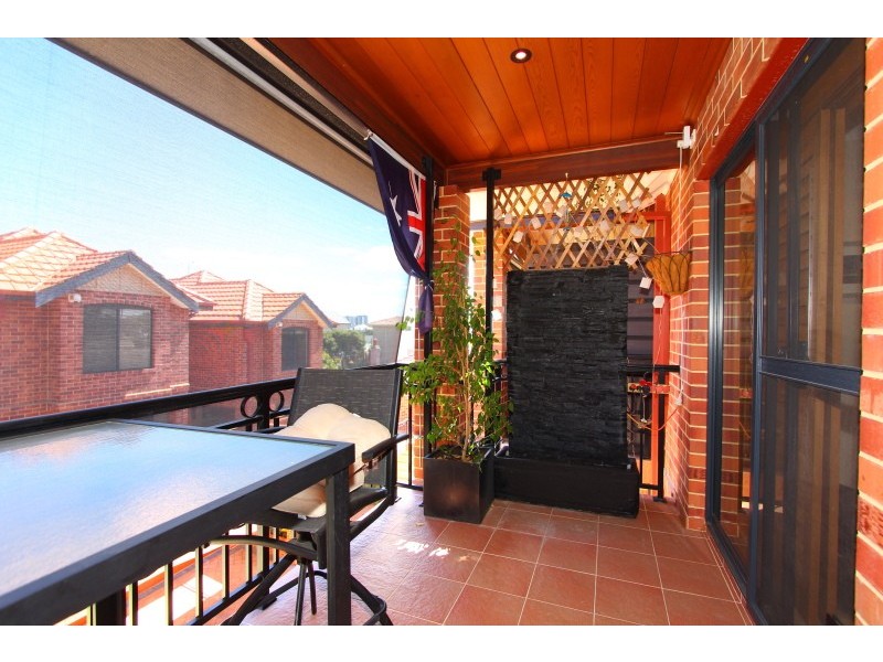 1/35 Kitchener Avenue, Burswood WA 6100