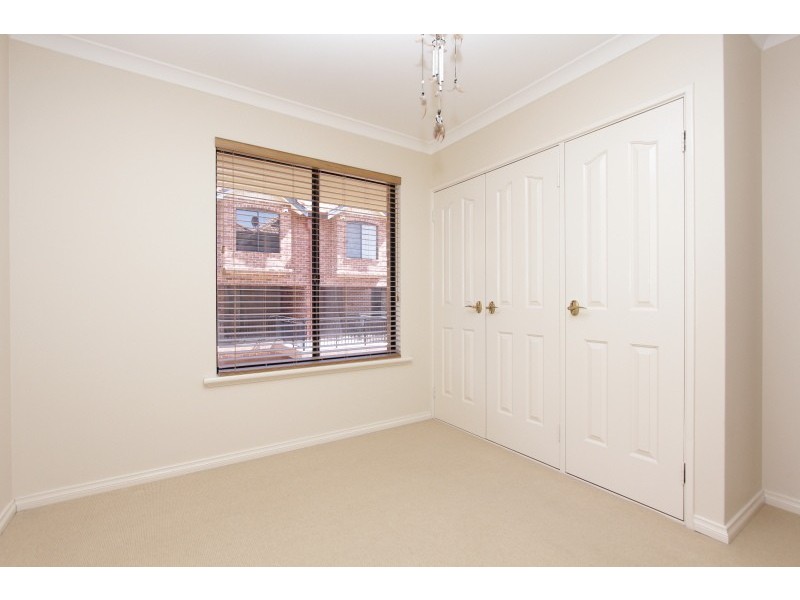 1/35 Kitchener Avenue, Burswood WA 6100