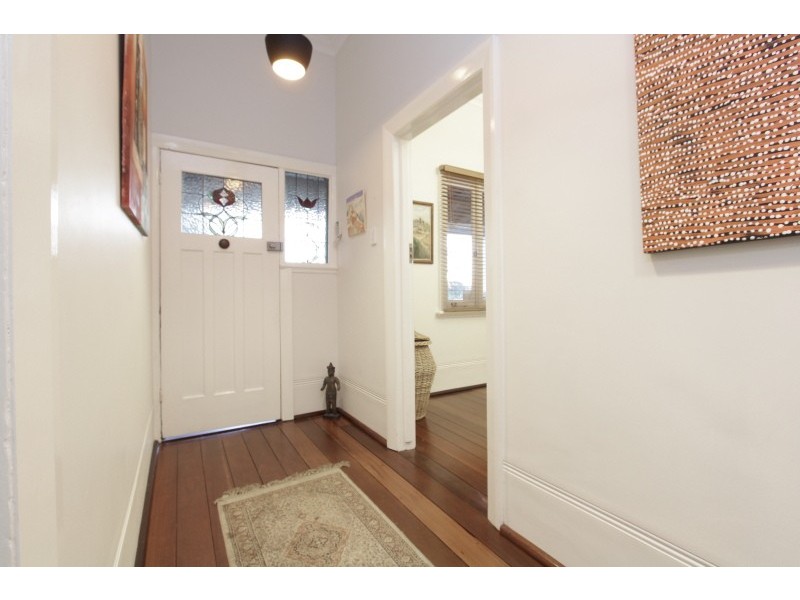 38 Washington Street, Victoria Park WA 6100