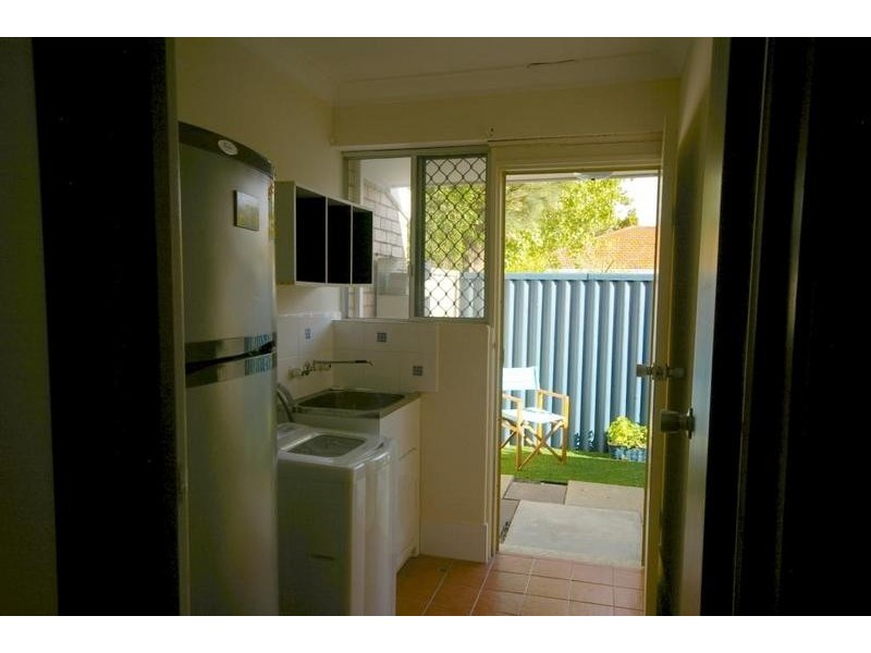 19D Park Street, Como WA 6152