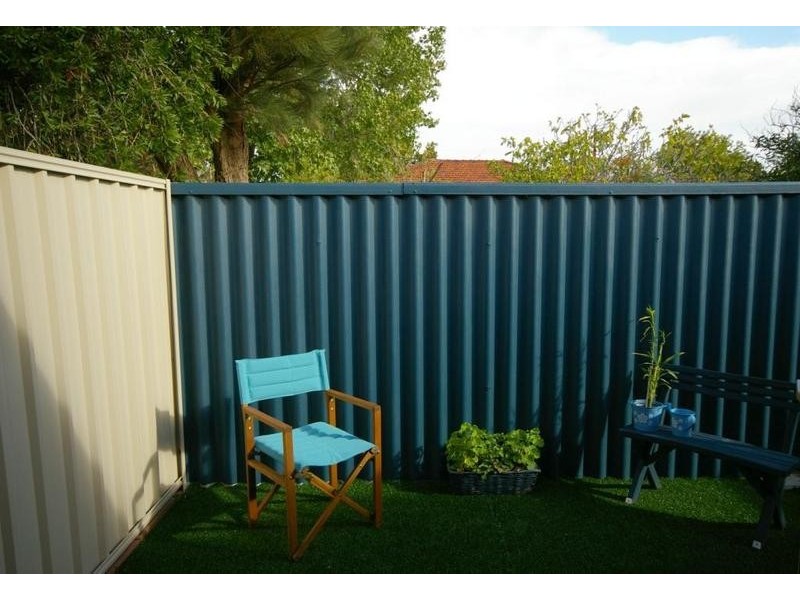 19D Park Street, Como WA 6152