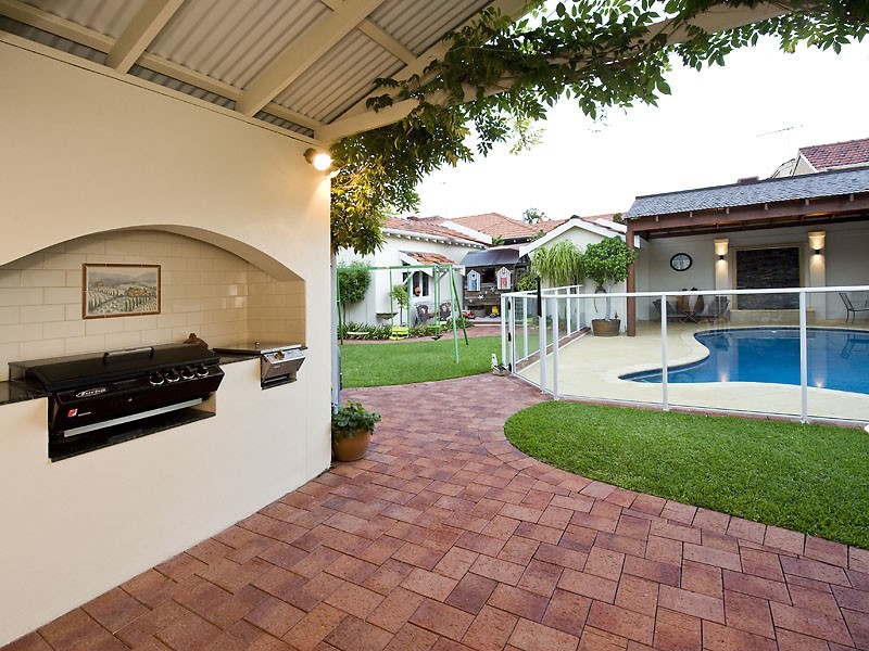 9 Renwick Street, South Perth WA 6151