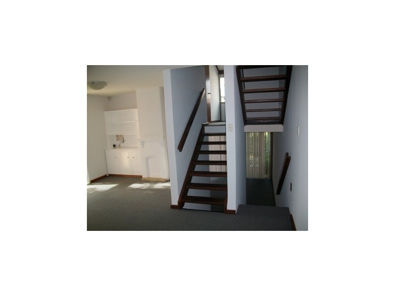 8/12 Mill Point Rd, South Perth WA 6151