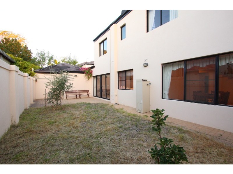 1/46 Strickland Street, South Perth WA 6151